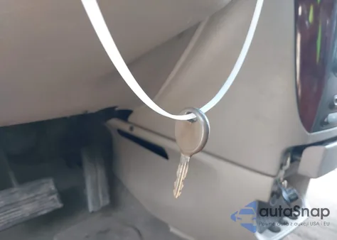 2003 Chrysler Town & Country Limited из США, поврежденный, VIN 2C8GP64L93R239024